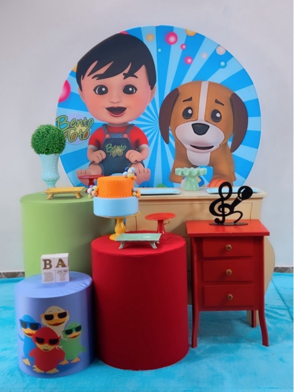Kit Ouro Bento E Toto - Modelo 2 - TudFestas