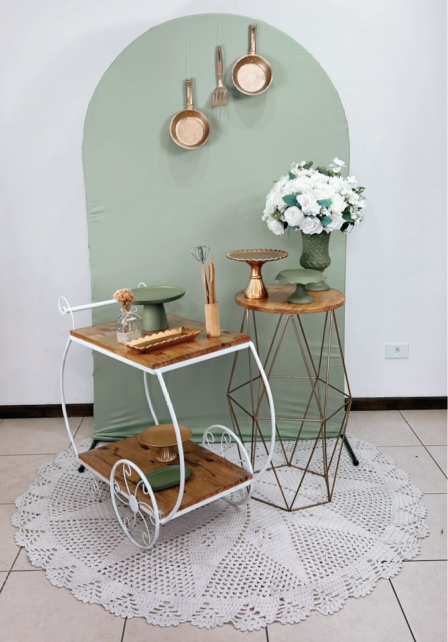 Composição Verde Menta  - Carrinho de Chá + Mesinha.  - TudFestas
