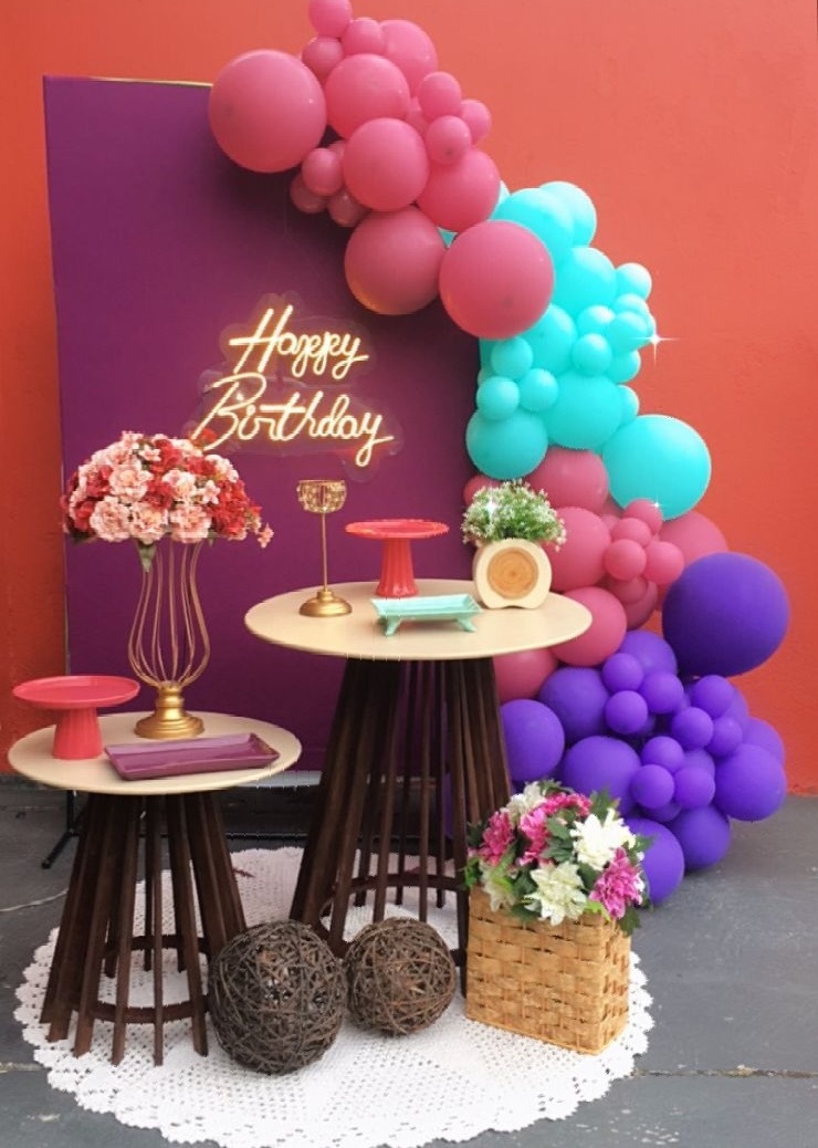 Composição Roxo Com Rosa - TudFestas
