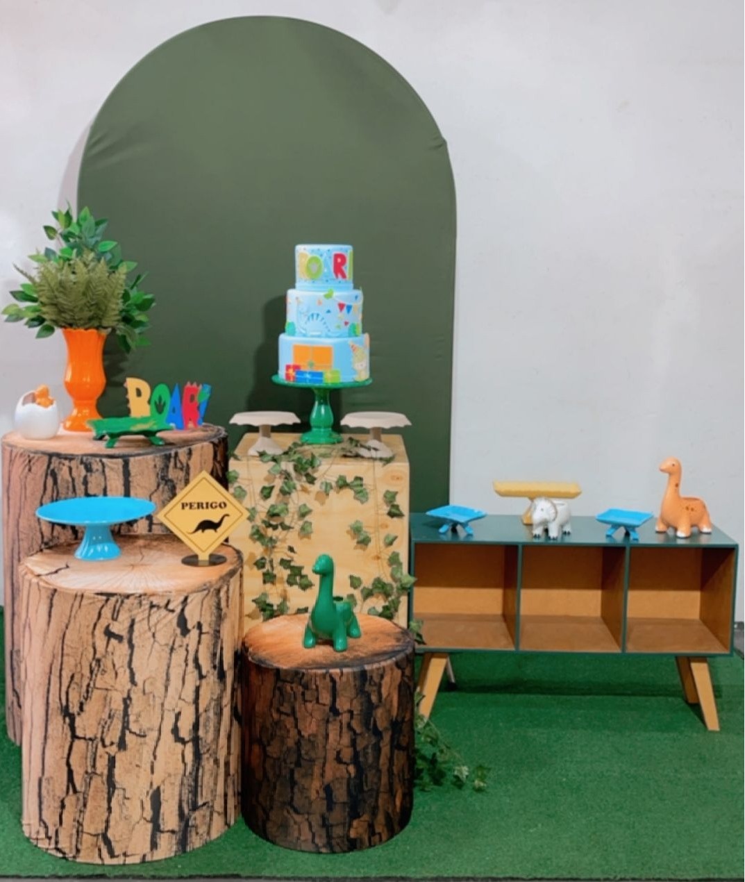 Composição Dinossauro - TudFestas