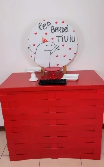 Kit Rubi Bento Cake -Com Mesinha - TudFestas