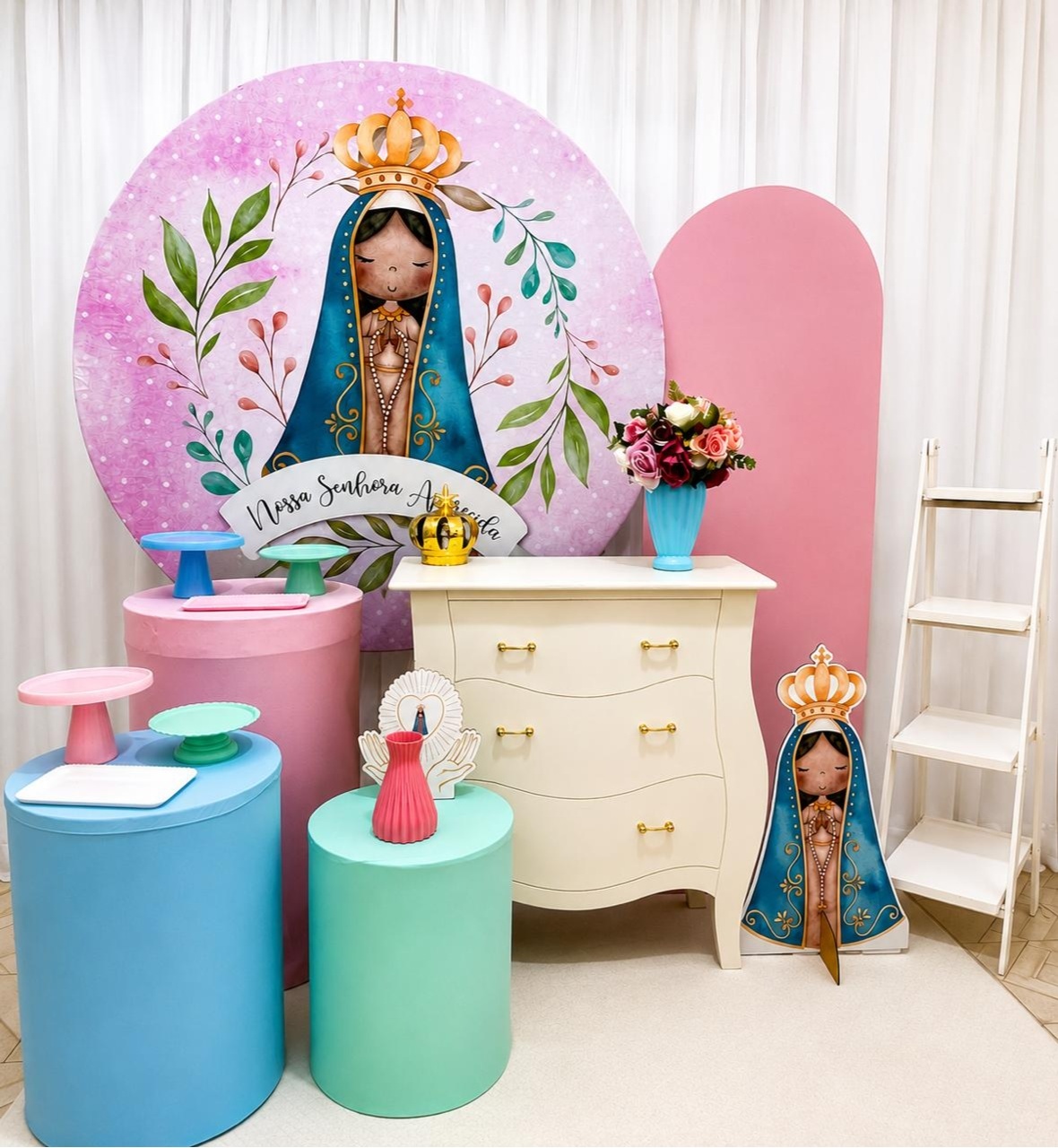 Kit Nossa Senhora Celebre - Olaf Decoracao e pegue monte 