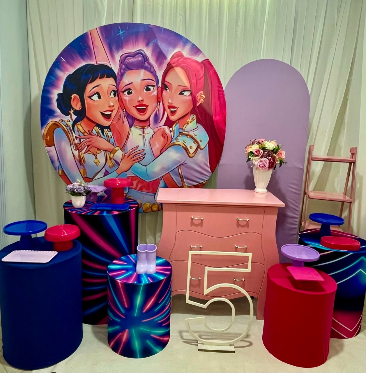 Kit Luxo Guereirade Kpop - Olaf Decoracao e pegue monte 