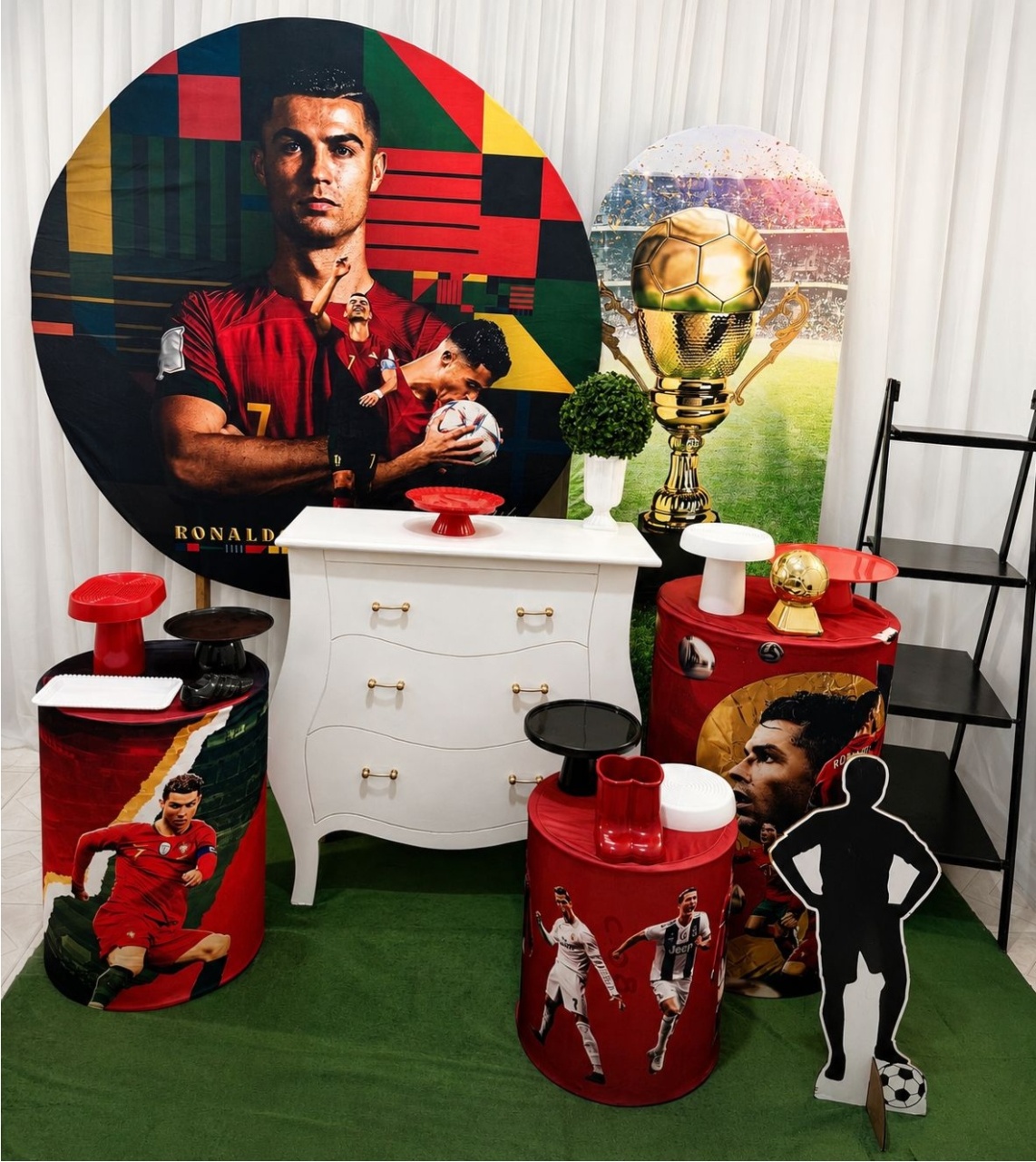 Kit Cristiano Ronaldo Celebre - Olaf Decoracao e pegue monte 