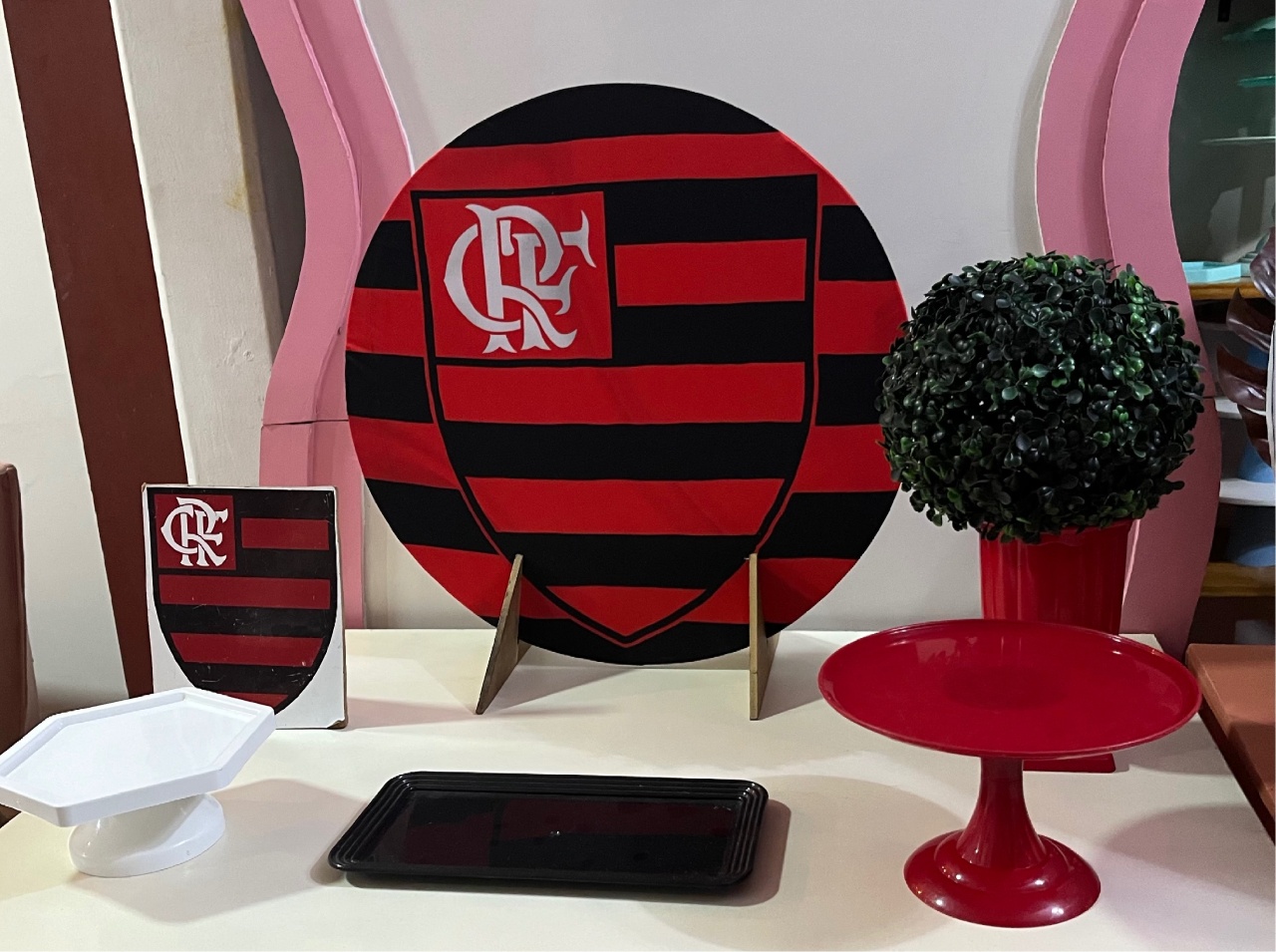 Kitzinho  de Mesa Tema Flamengo  - Olaf Decoracao e pegue monte 