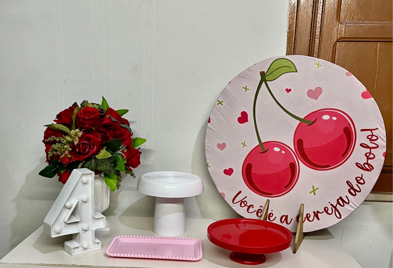 Kitzinho  de Mesa Tema Cerejinha  - Olaf Decoracao e pegue monte 