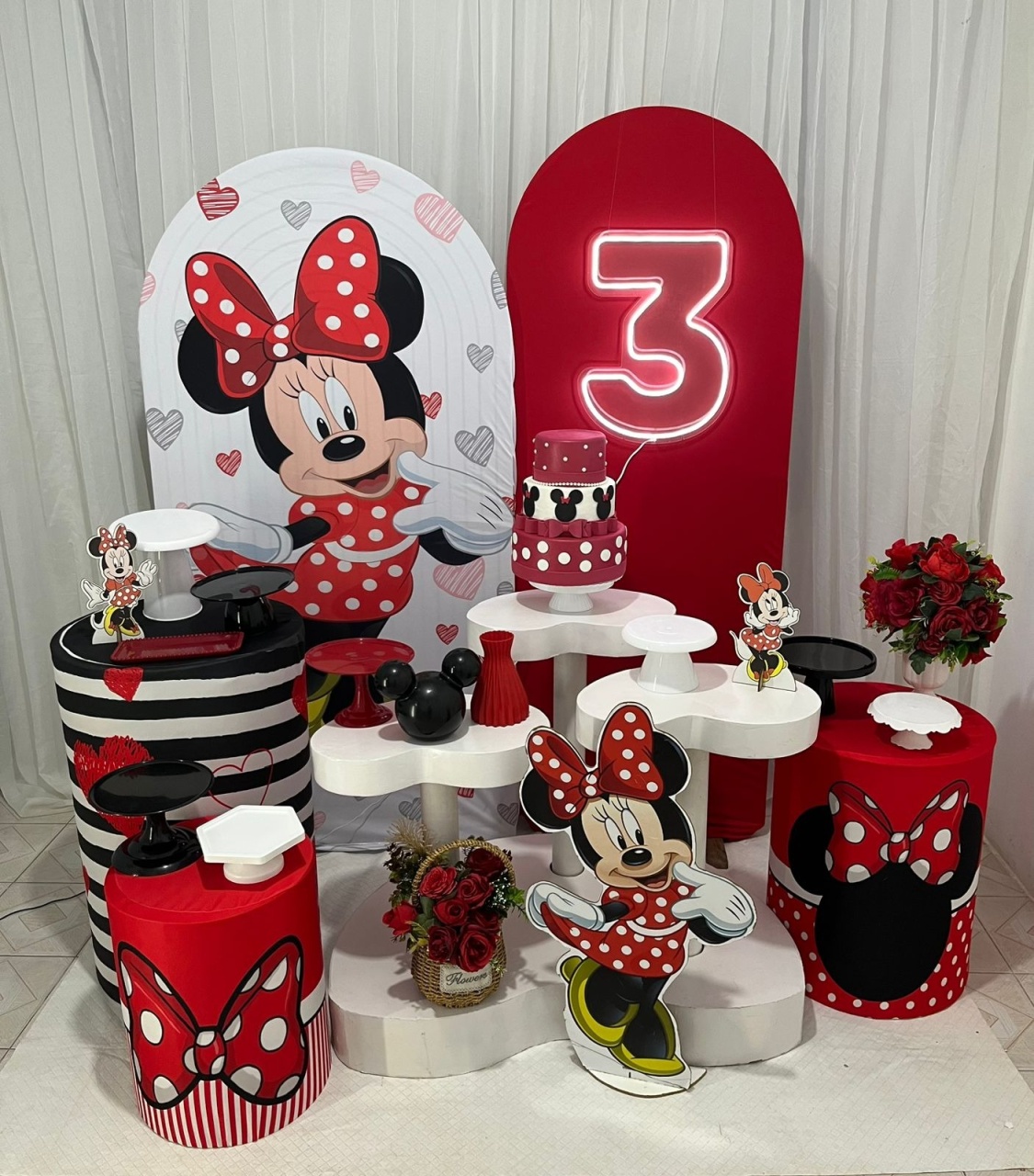 Composição Minnie Vermelha - Olaf Decoracao e pegue monte 