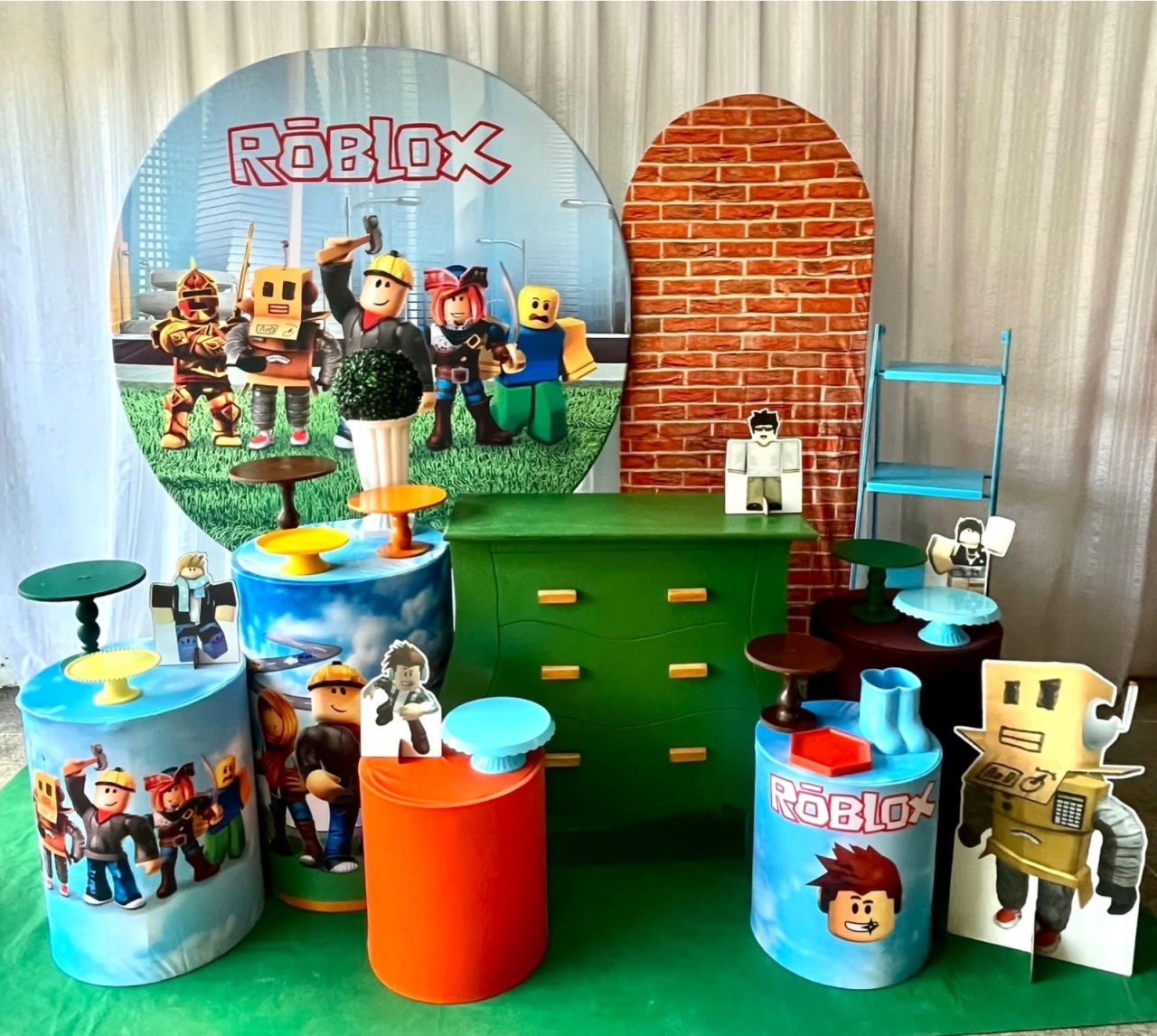 Kit Roblox Luxo - Olaf Decoracao e pegue monte 