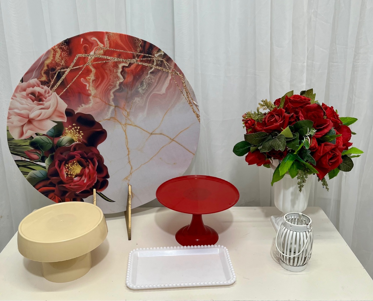 Kitzinho  de Mesa Tema  Flor Vermelha  - Olaf Decoracao e pegue monte 