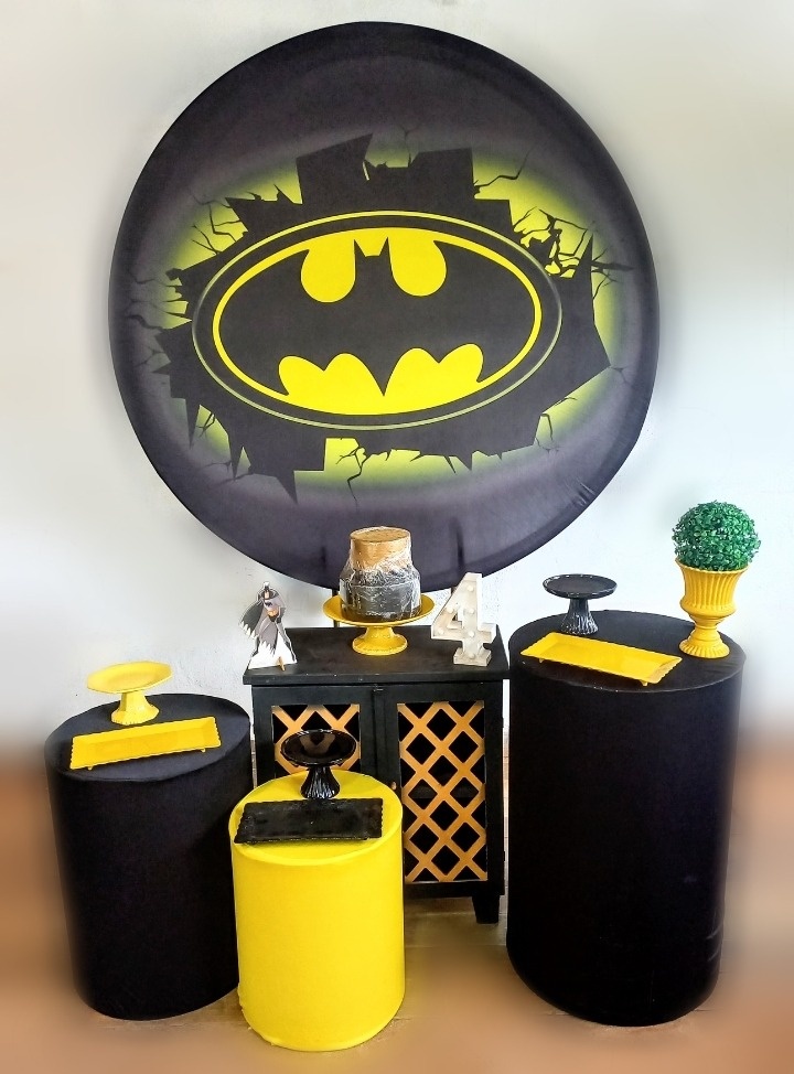 Kit Ouro Batman   - Mayara Lula Locações 