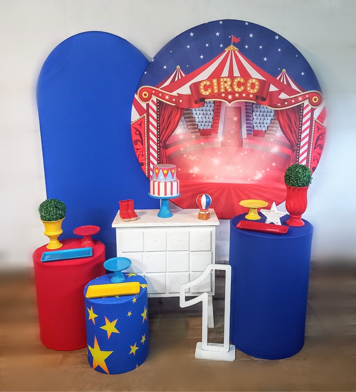 Kit Diamante Circo - Mayara Lula Locações 