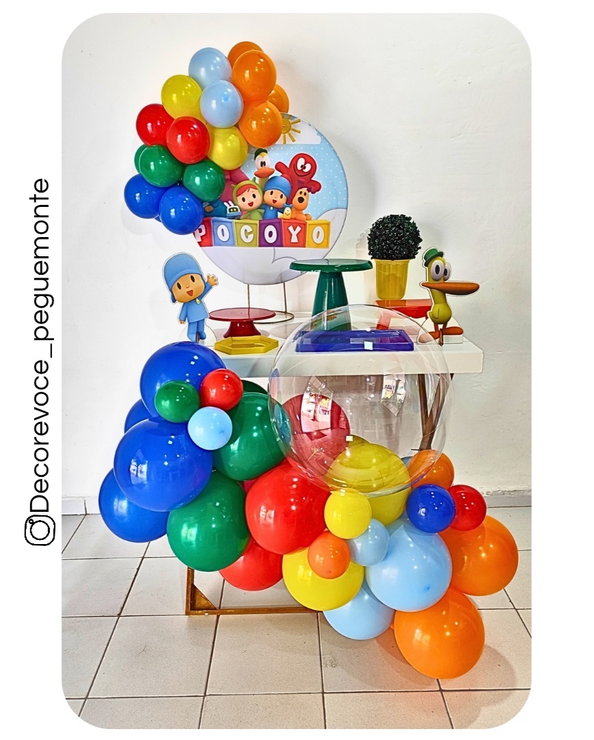 Kit Mesa Pocoyo + Mesa + Balão - Decore Você Pegue & Monte