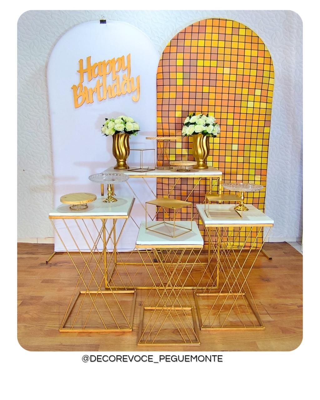 Kit Adulto Branco Com Dourado  - Decore Você Pegue & Monte