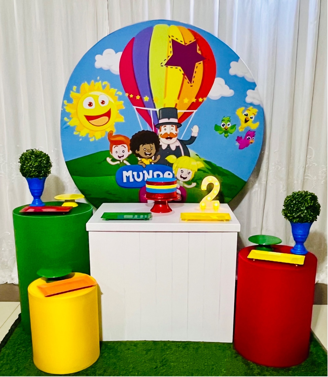 Kit Ouro Mundo Bita - Ns Decorações Pegue e Monte