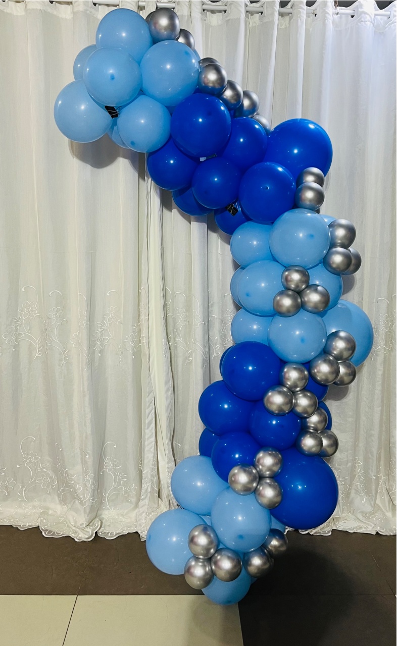 Balões Delivery C/ Detalhes Dourado/Metalico - Ns Decorações Pegue e Monte