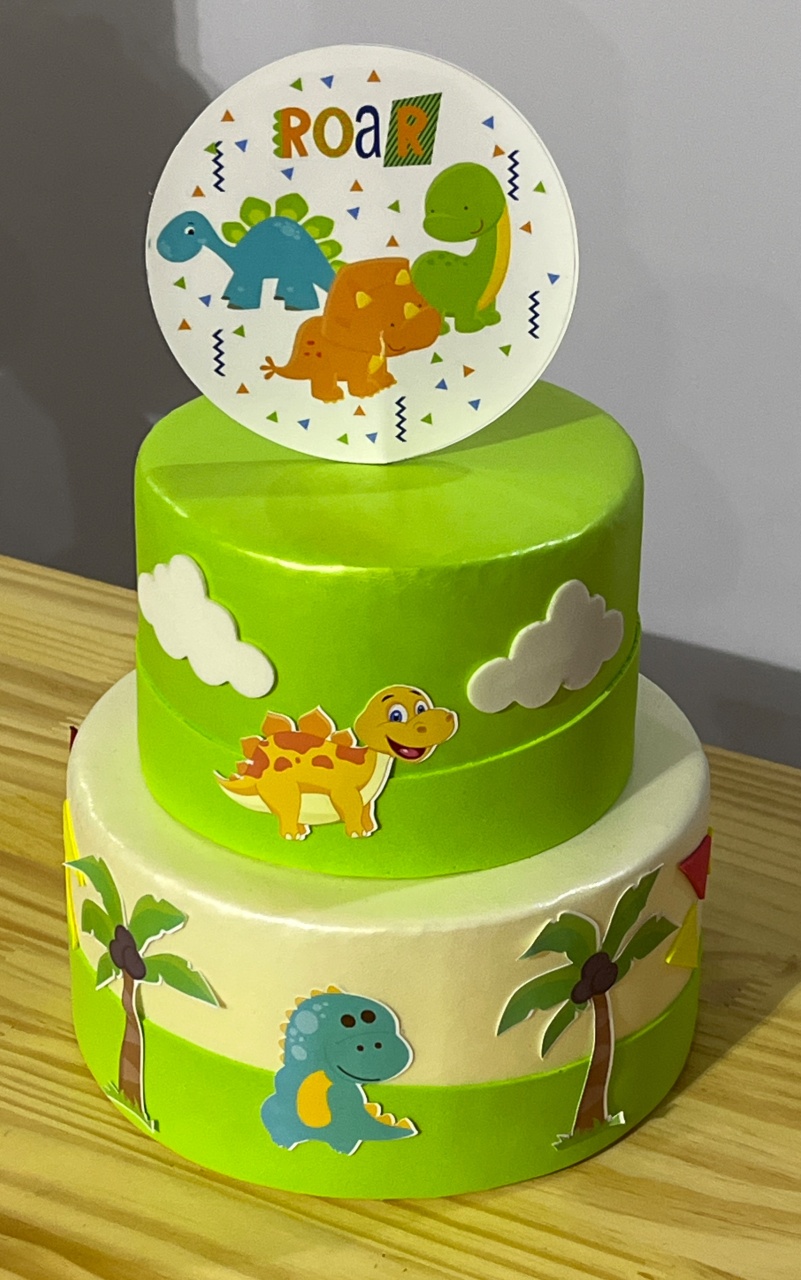 Bolo Fake Dino Baby - Ns Decorações Pegue e Monte