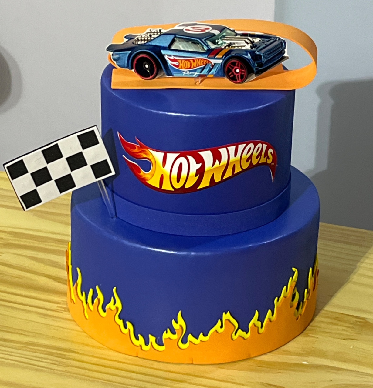 Bolo Fake Hotwheels - Ns Decorações Pegue e Monte