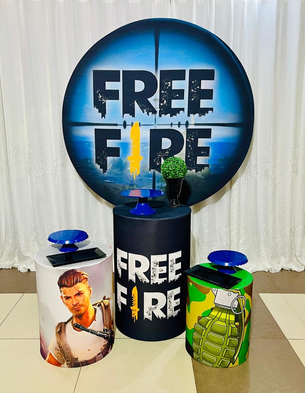 Free Fire Kit Essencial - Ns Decorações Pegue e Monte