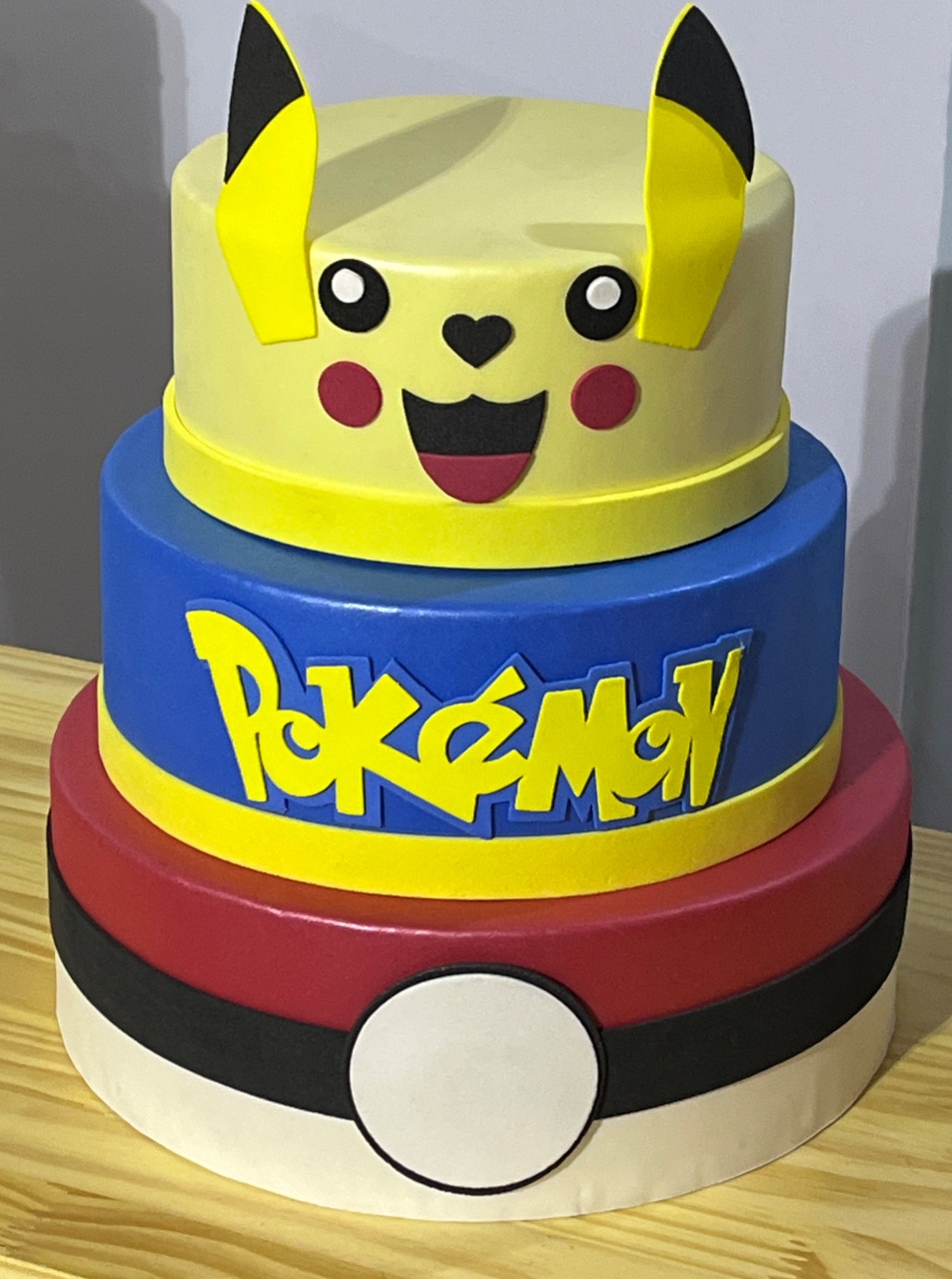 Bolo Fake Pokemon - Ns Decorações Pegue e Monte