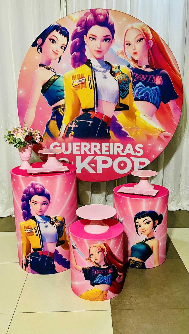 Kit Essencial Guerreiras K-Pop - Ns Decorações Pegue e Monte