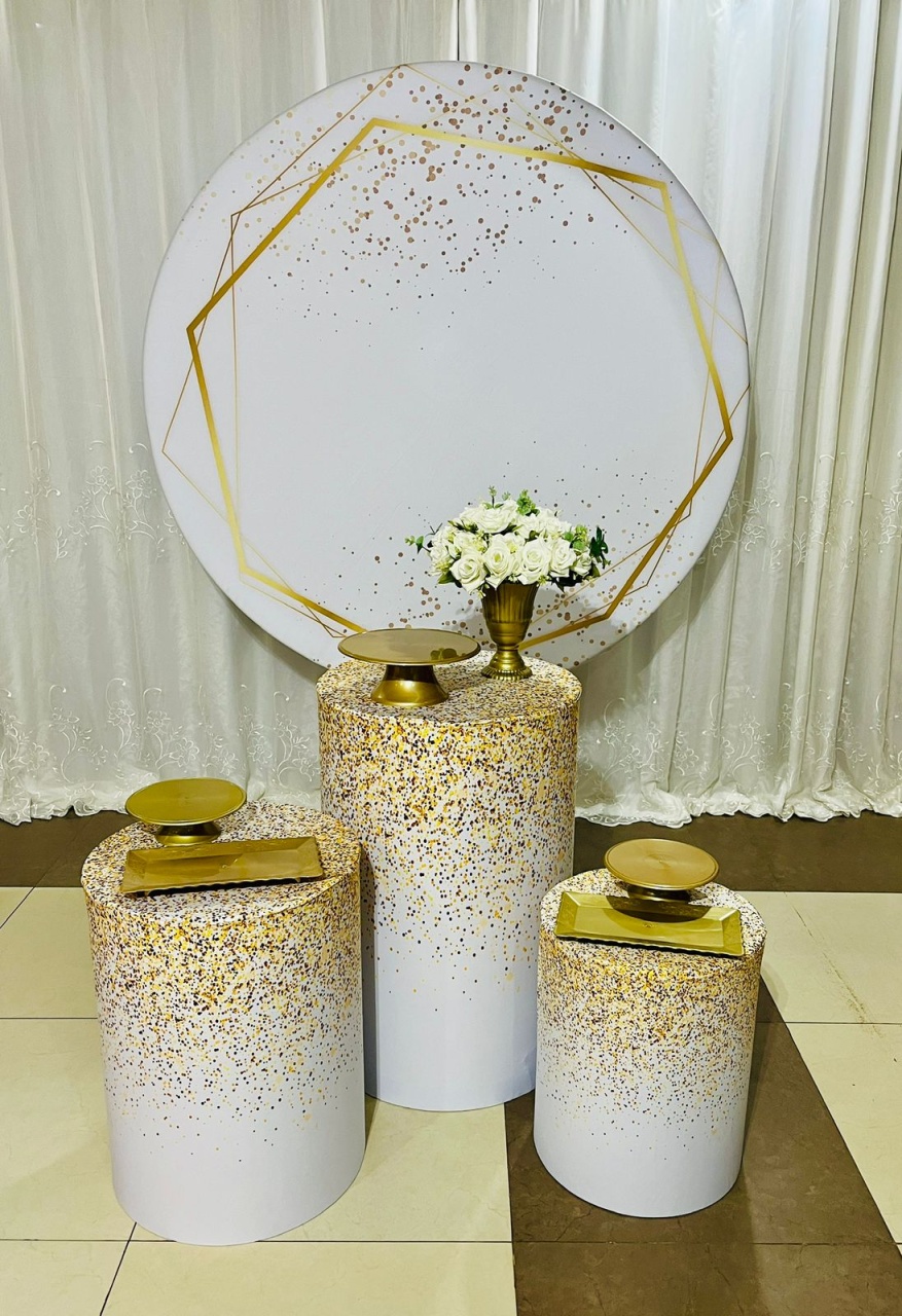 Kit Essencial Branco C/ Dourado - Ns Decorações Pegue e Monte