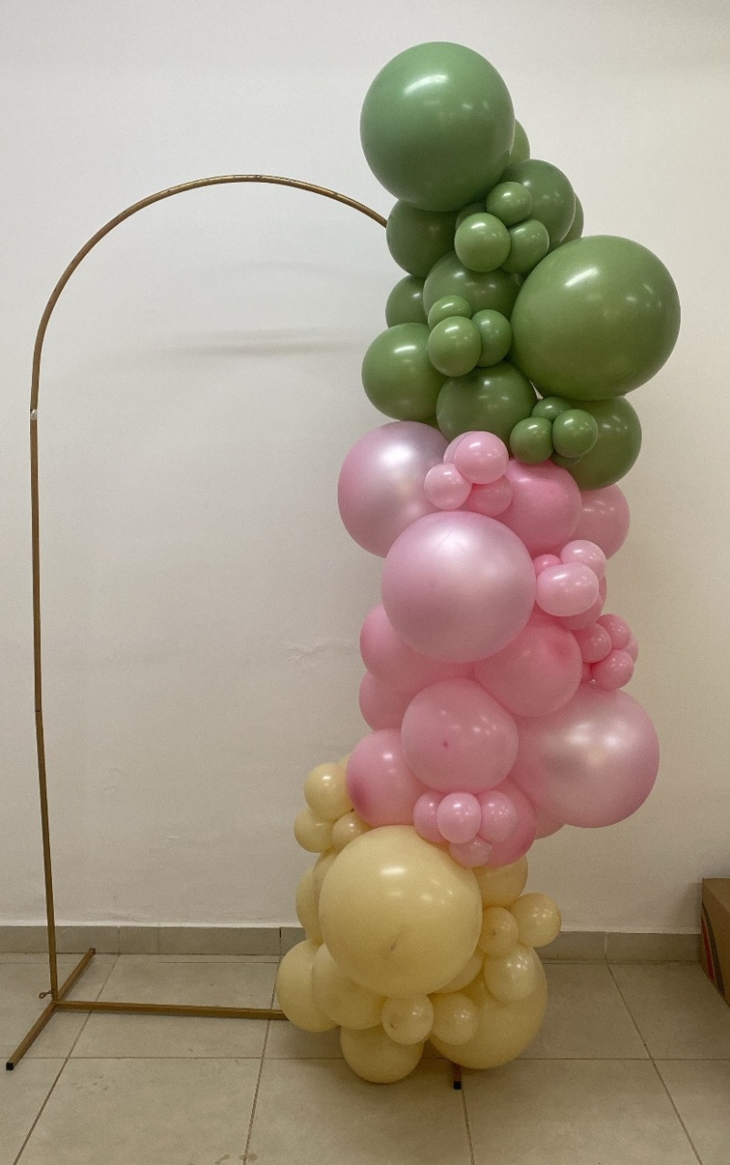 Arco  de Balão Organico 2,20M - João e Maria Festas 