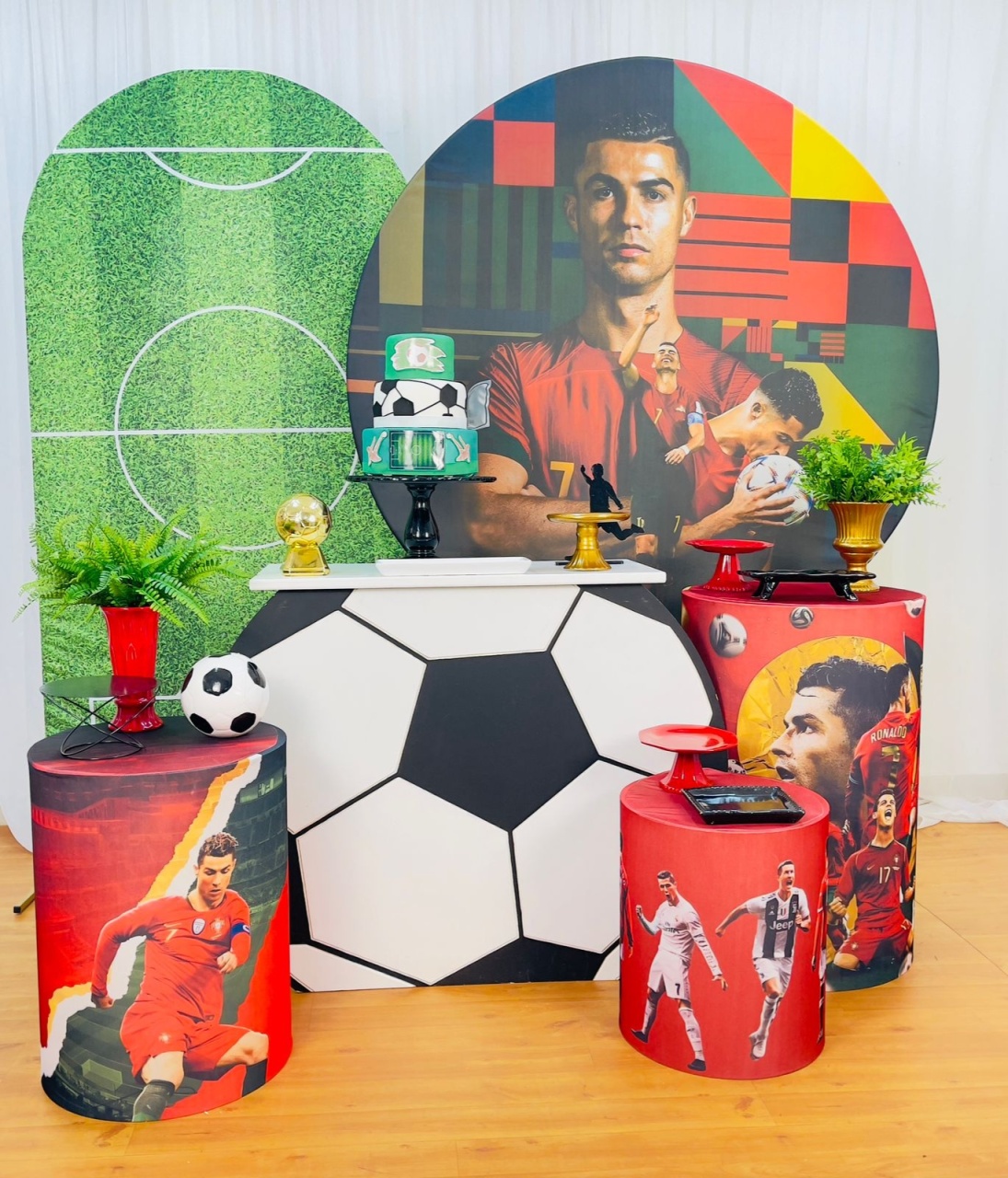 Kit Esplendor - Cristiano Ronaldo - João e Maria Festas 