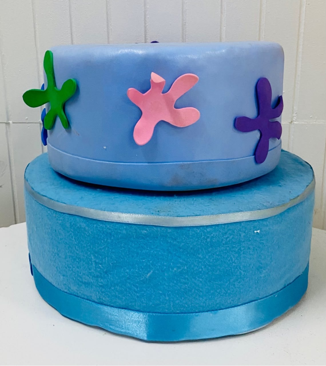 Bolo Fake - Bob Esponja Azul - João e Maria Festas 