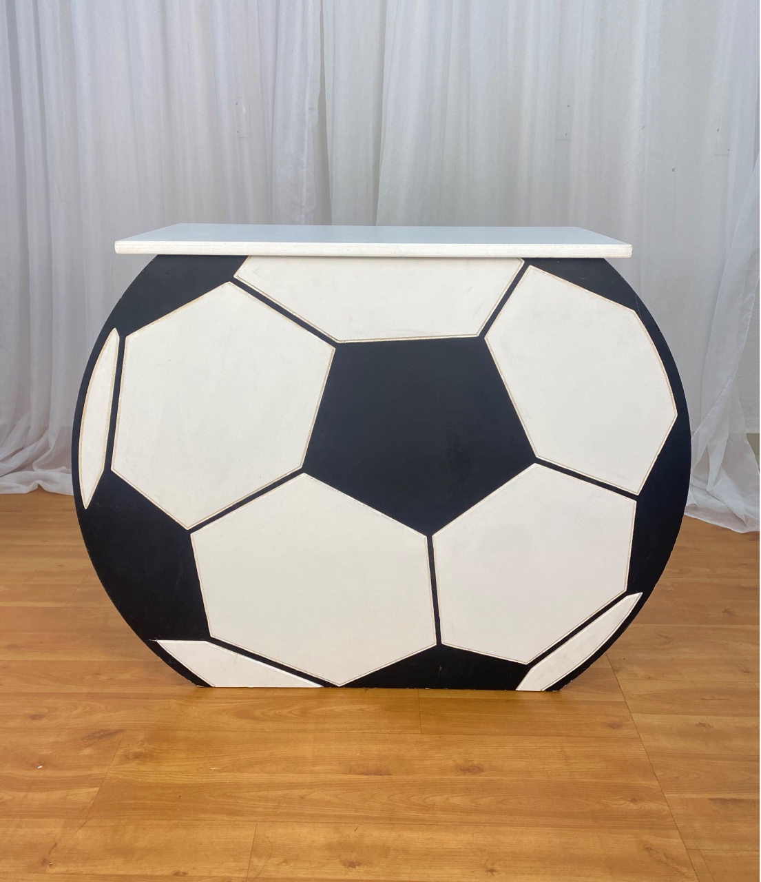 Mesa Bola de Futebol - João e Maria Festas 