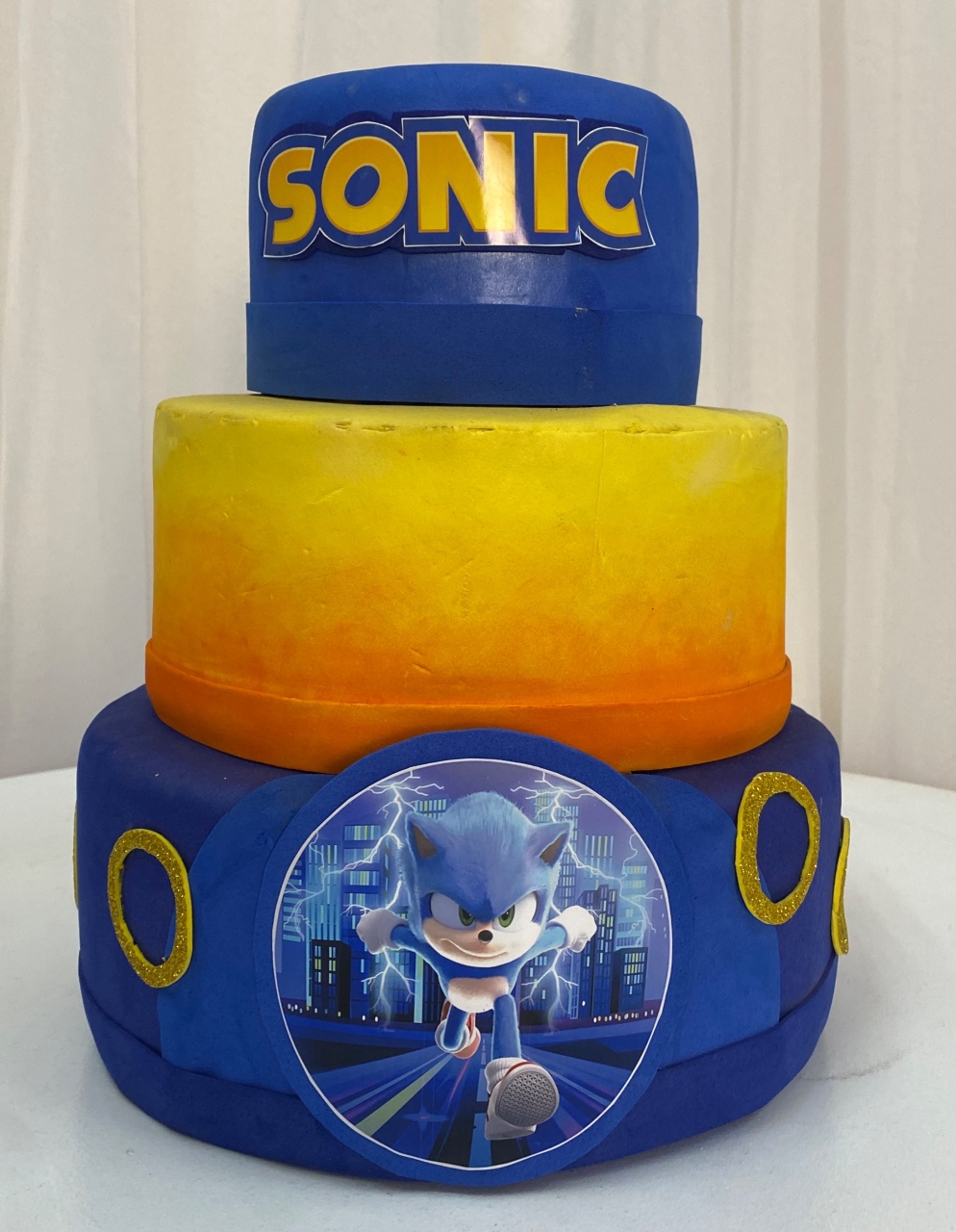 Bolo Fake - Sonic - João e Maria Festas 