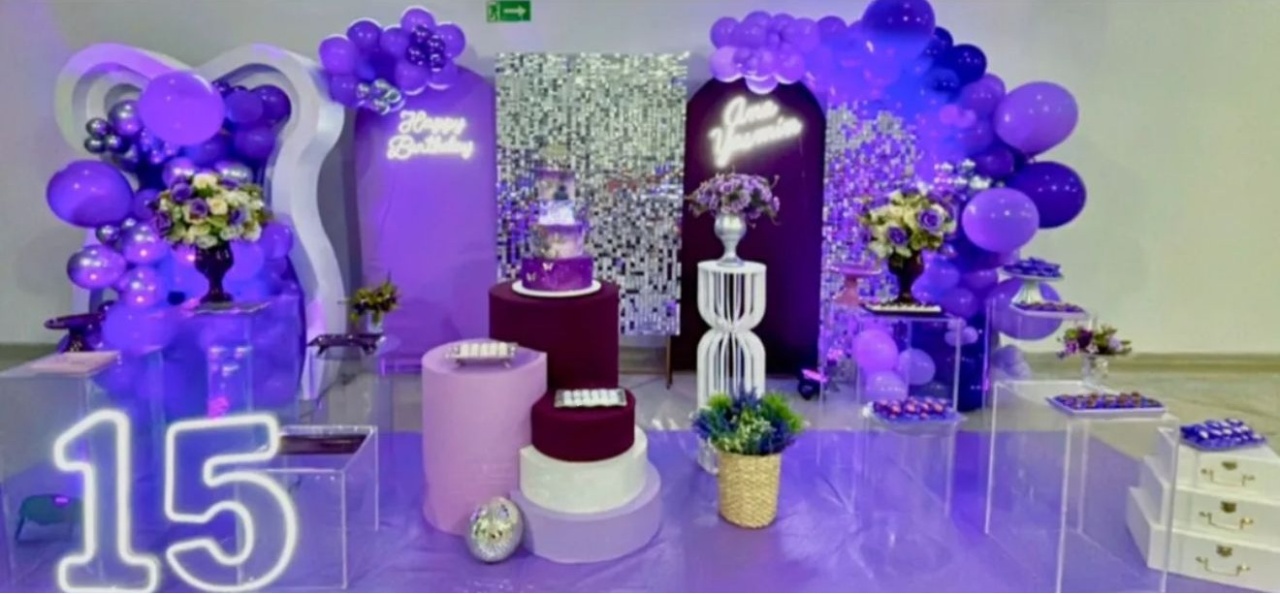 Feminino 80 -15 Anos Luxo  - João e Maria Festas 