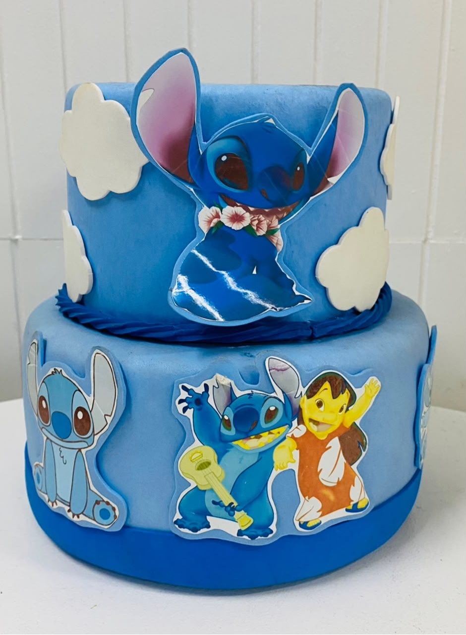 Bolo Fake - Stitch - João e Maria Festas 