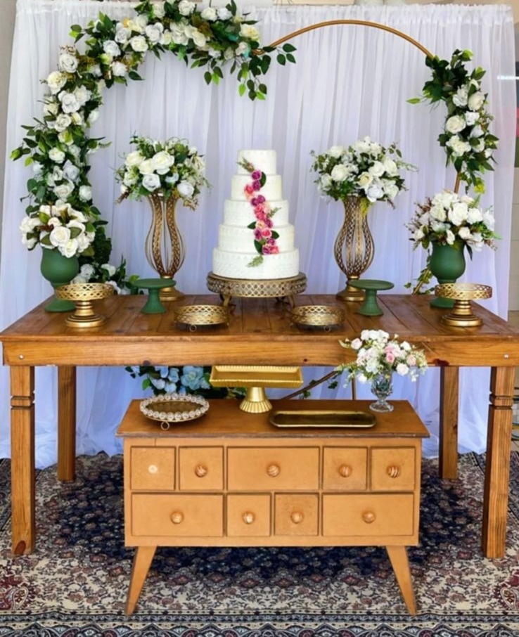 Casamento Verde Musgo E Dourado  - João e Maria Festas 