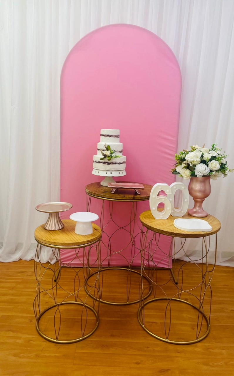 Composição Rose Gold E Branco - João e Maria Festas 