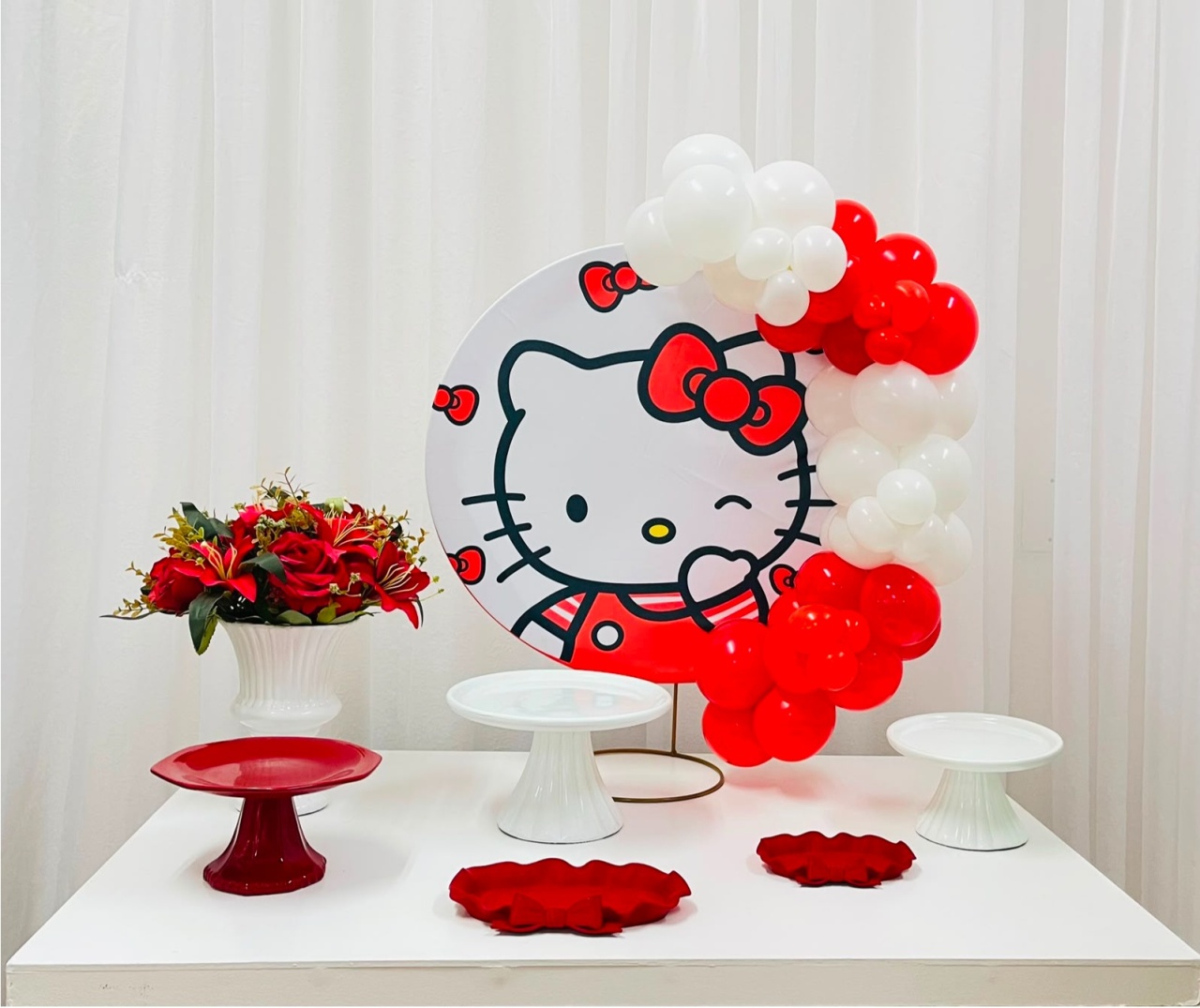 Festa Na Mesa - Hello Kitty - João e Maria Festas 