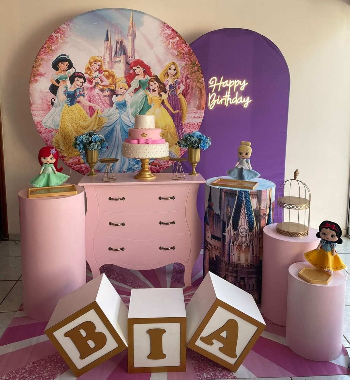 A- Composição Princesas Castelo - Tl pegue e monte 