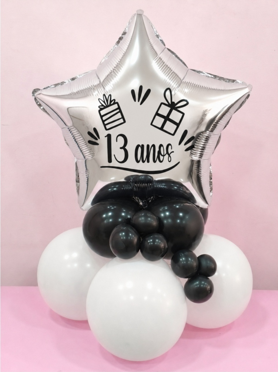 Arranjo Estrela Preto E Branco - pampegueemonte