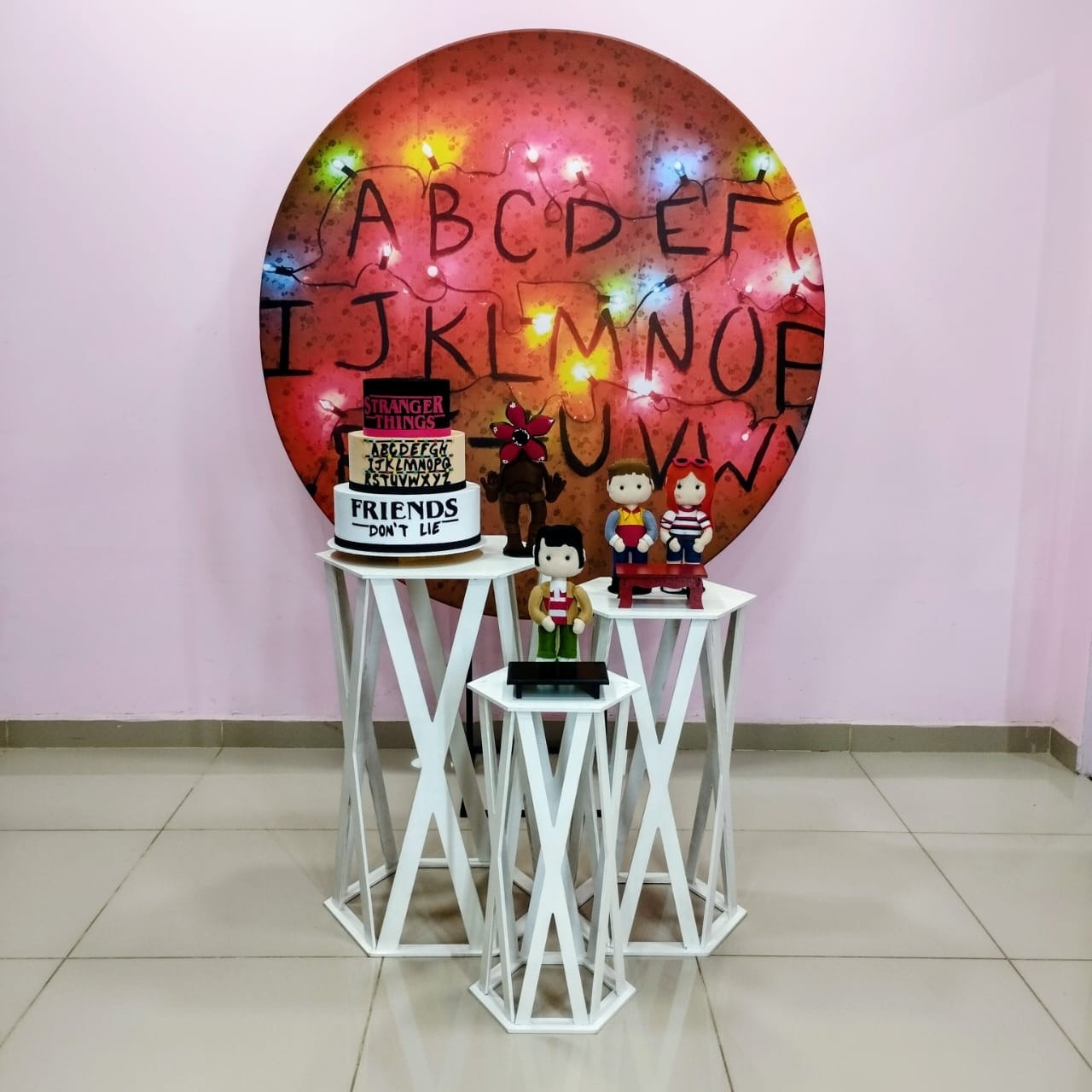 Kit Stranger Things Numero 8 - pampegueemonte