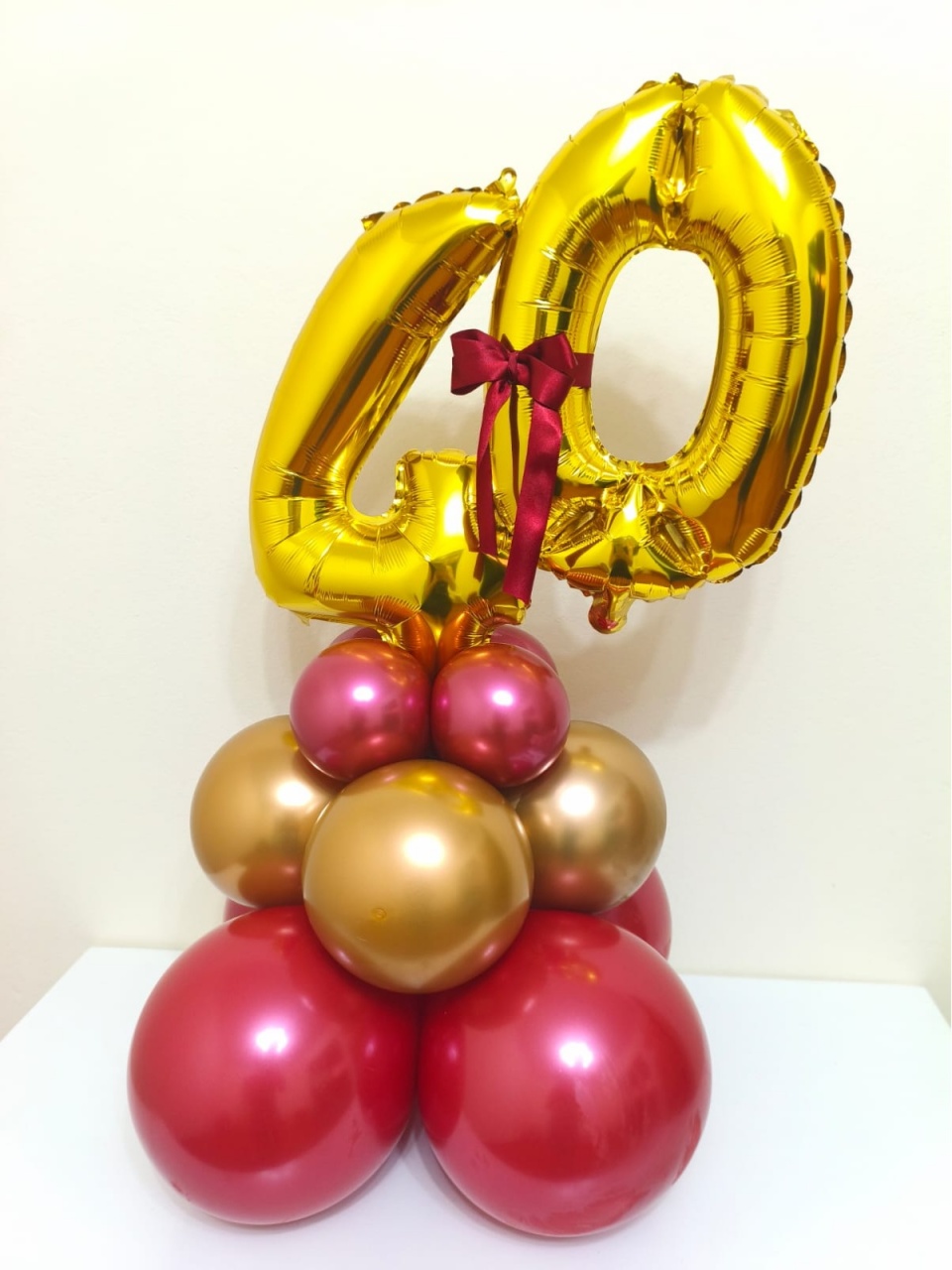 Arranjo Com Idade Personalizado Vermelho E Dourado - pampegueemonte