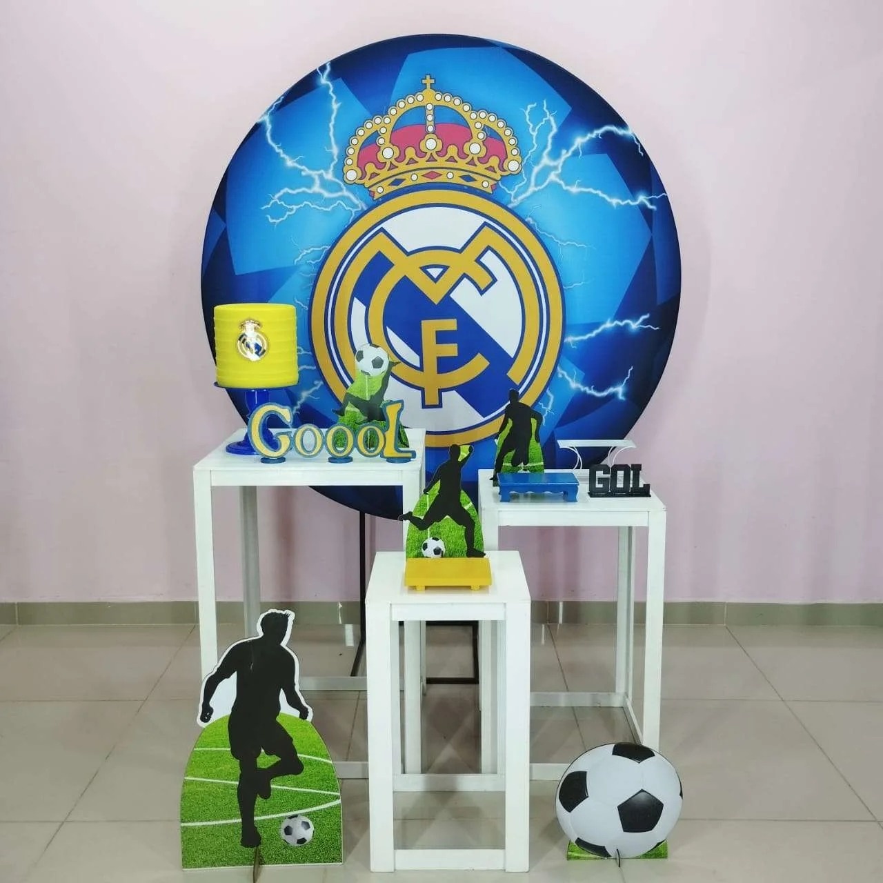Kit Futebol Real Madrid Numero 8 - pampegueemonte