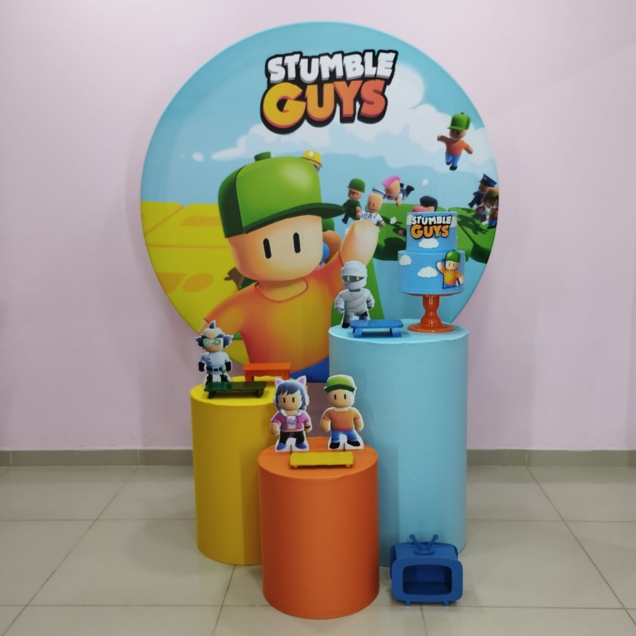 Kit Stumble Guys Numero 5 - pampegueemonte