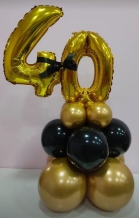 Arranjo Com Idade Personalizado Preto E Dourado - pampegueemonte