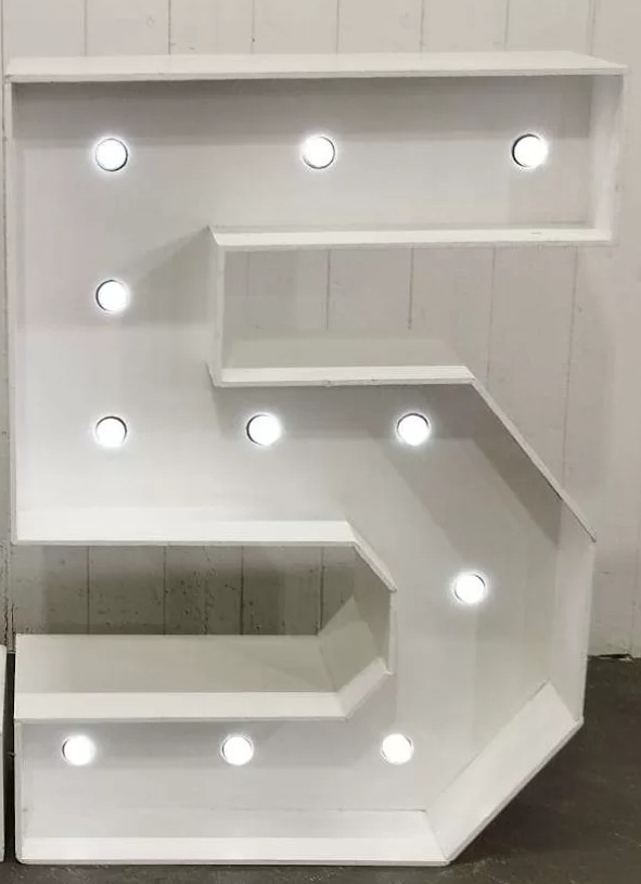 5 de Mdf E Led  - pampegueemonte