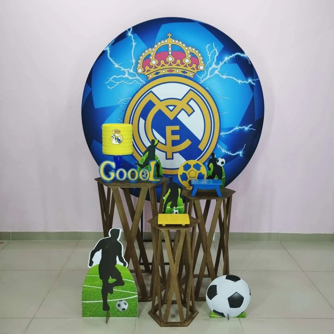 Kit Futebol Real Madrid Numero 2 - pampegueemonte