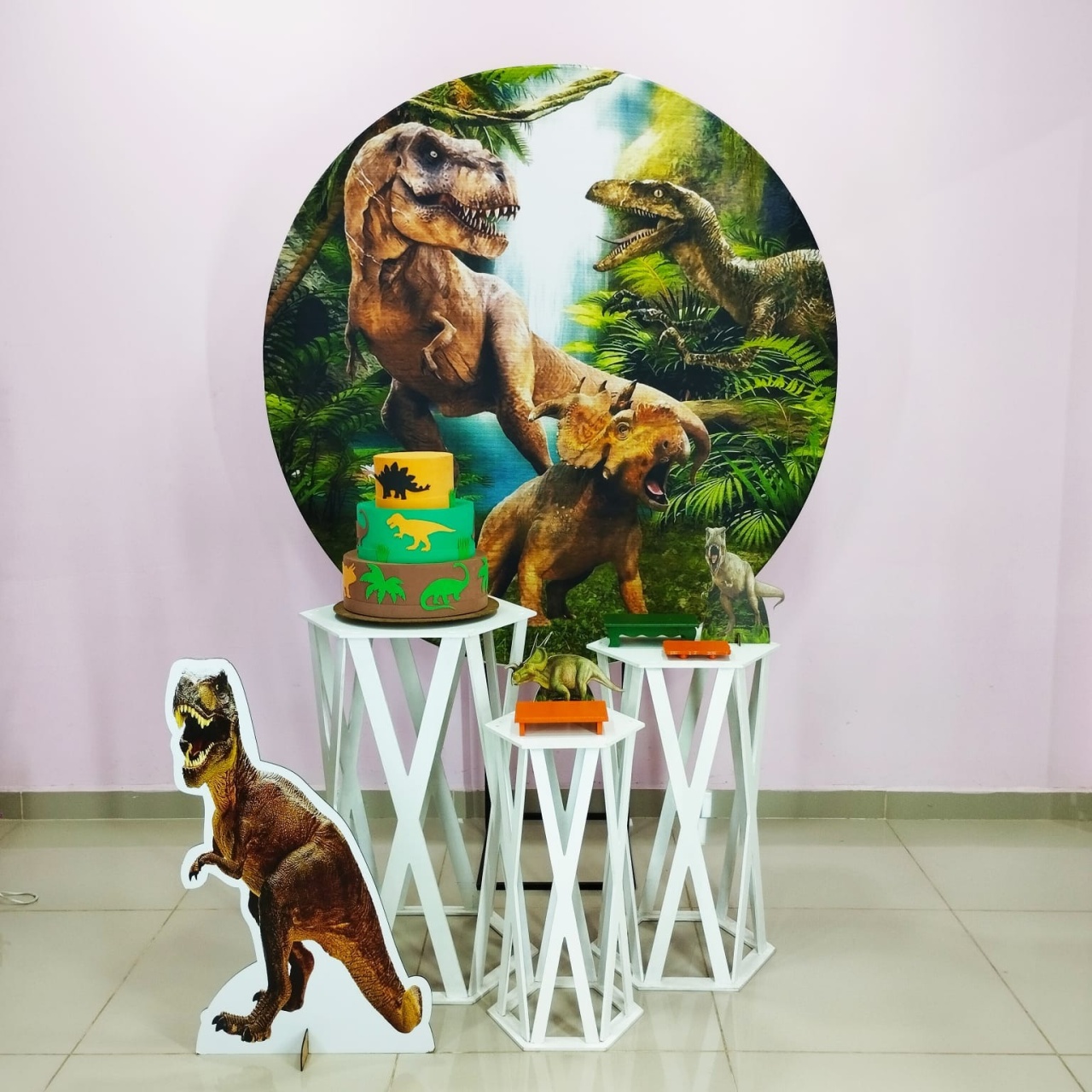 Kit Dinossauro Jurassic Park Numero 6 - pampegueemonte