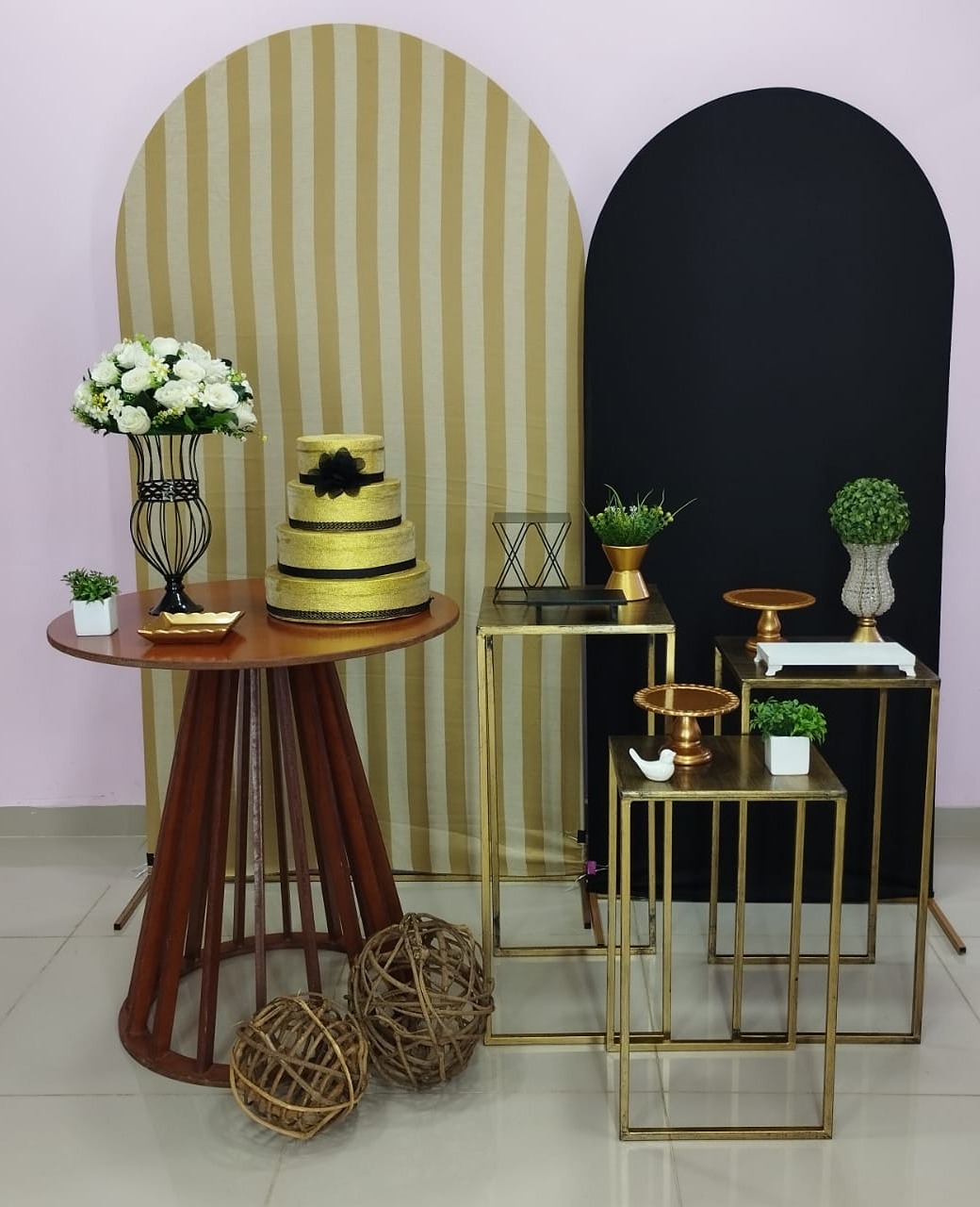 Kit Adulto Preto E Dourado Numero 1 - pampegueemonte