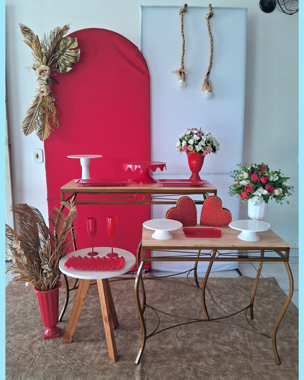 Painel Romano Vermelho E Branco  - gracypeguemonte