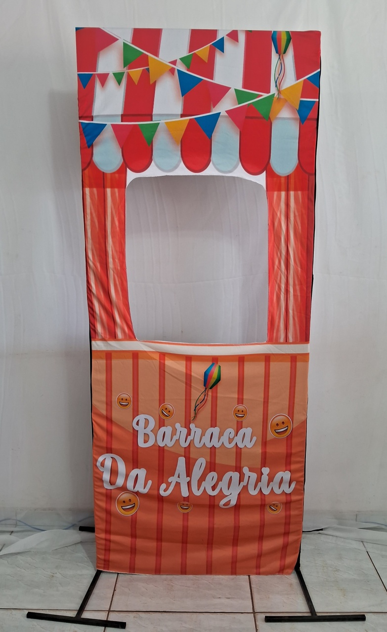 Arraial Cenario de Foto Barraca da Alegria - gracypeguemonte