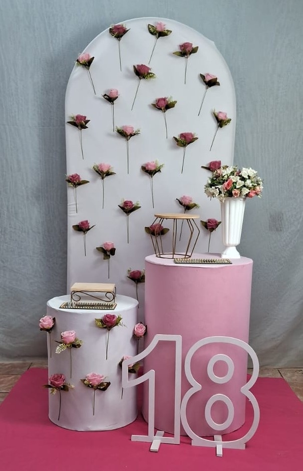 Painel Romano/  Rosas  - gracypeguemonte