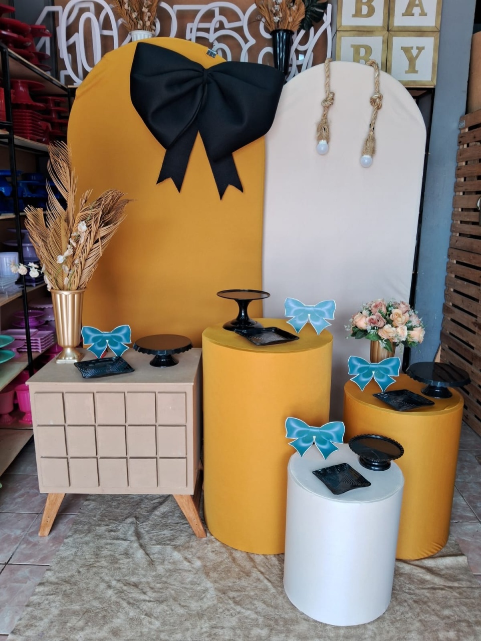 Laço Preto E Dourado 2 - gracypeguemonte
